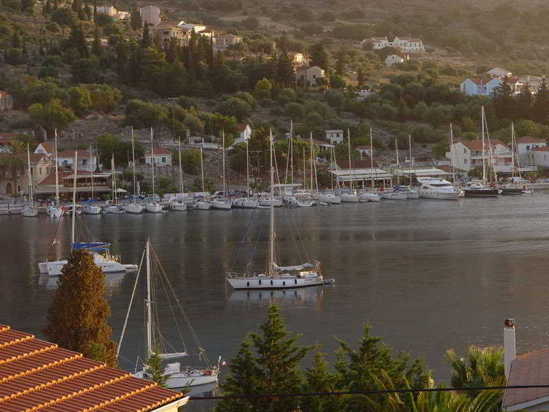 Greka Ionian Suites Agia Efimia Екстериор снимка