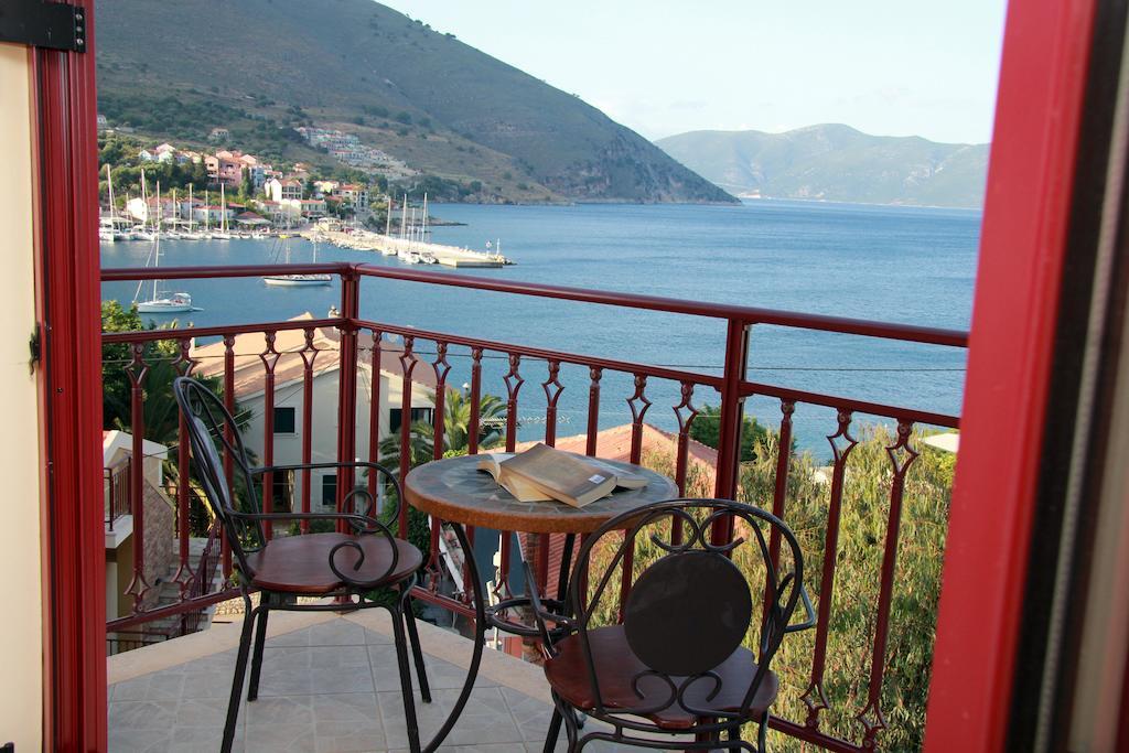 Greka Ionian Suites Agia Efimia Екстериор снимка