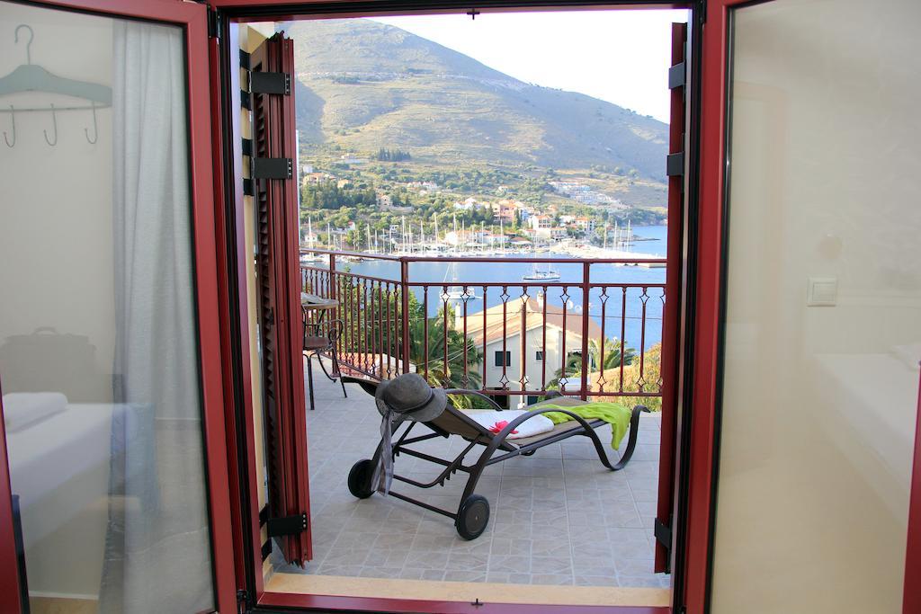 Greka Ionian Suites Agia Efimia Екстериор снимка
