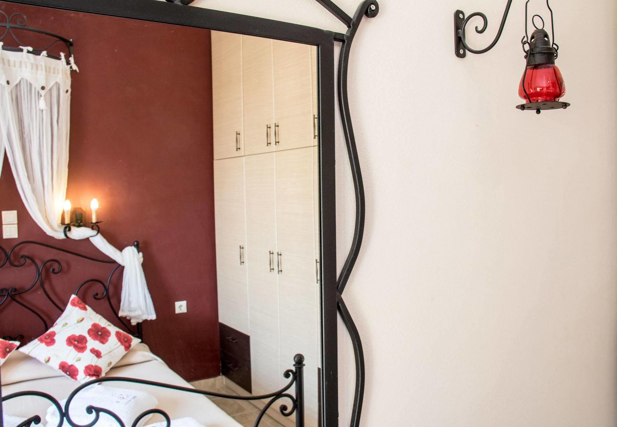 Greka Ionian Suites Agia Efimia Екстериор снимка
