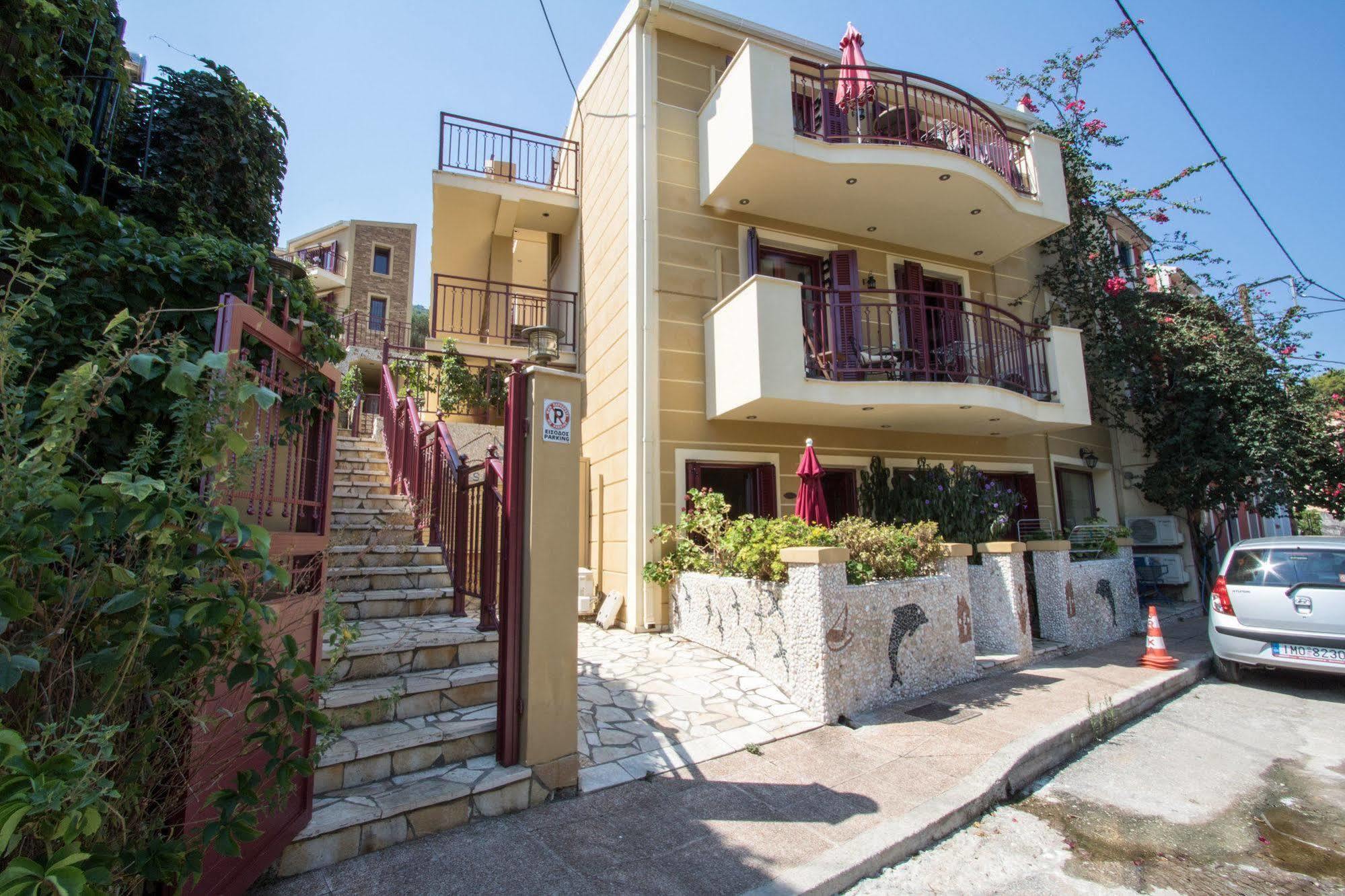 Greka Ionian Suites Agia Efimia Екстериор снимка