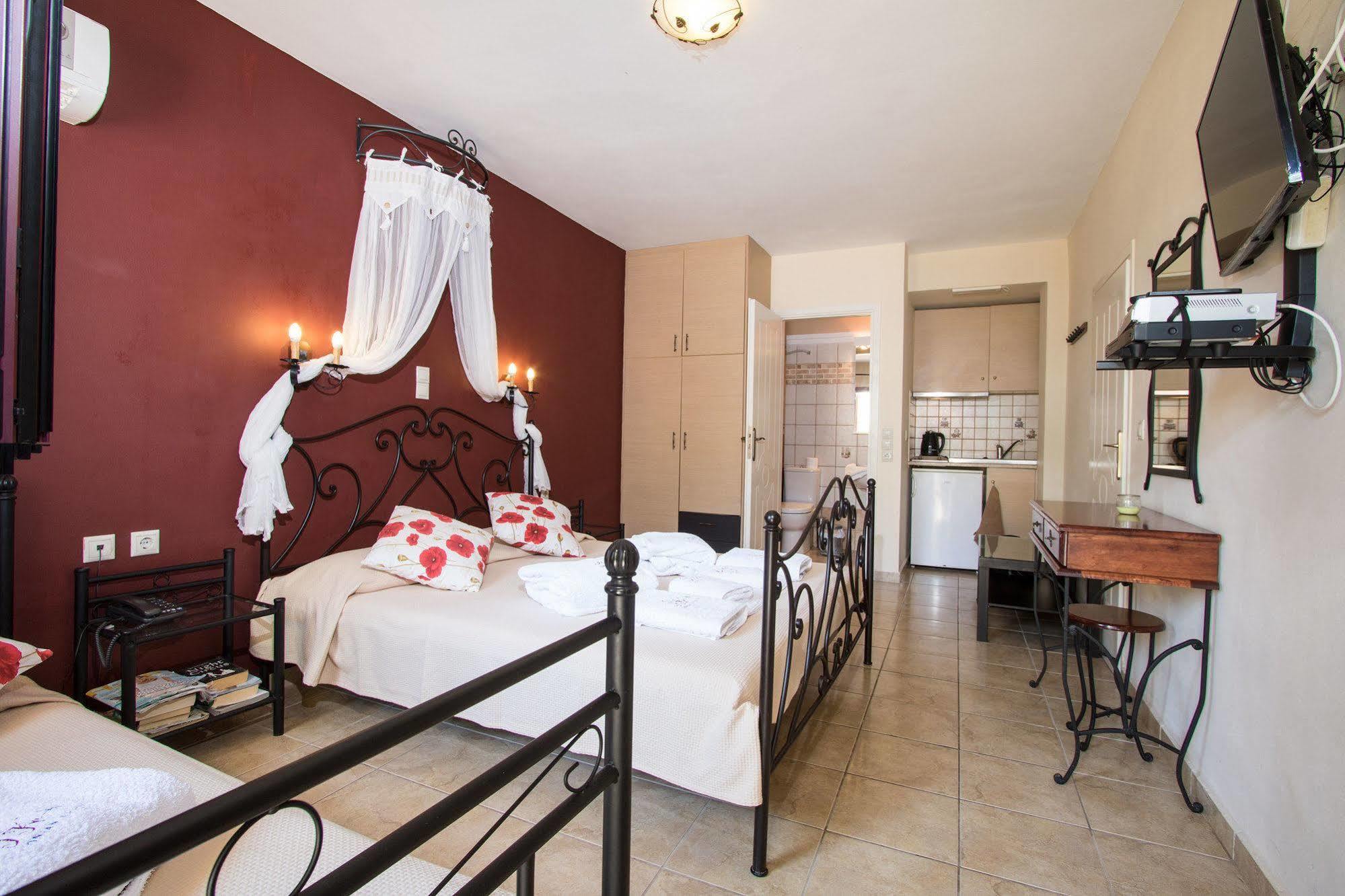 Greka Ionian Suites Agia Efimia Екстериор снимка