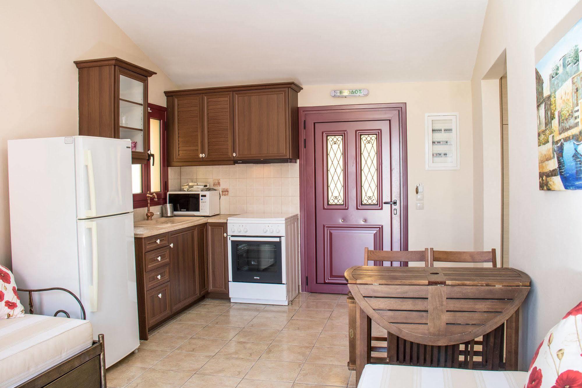 Greka Ionian Suites Agia Efimia Екстериор снимка