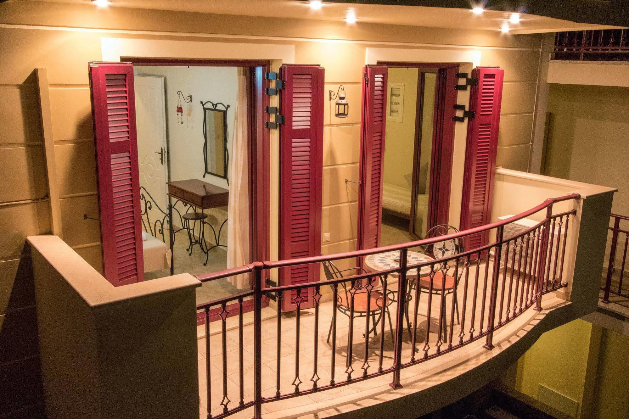 Greka Ionian Suites Agia Efimia Екстериор снимка