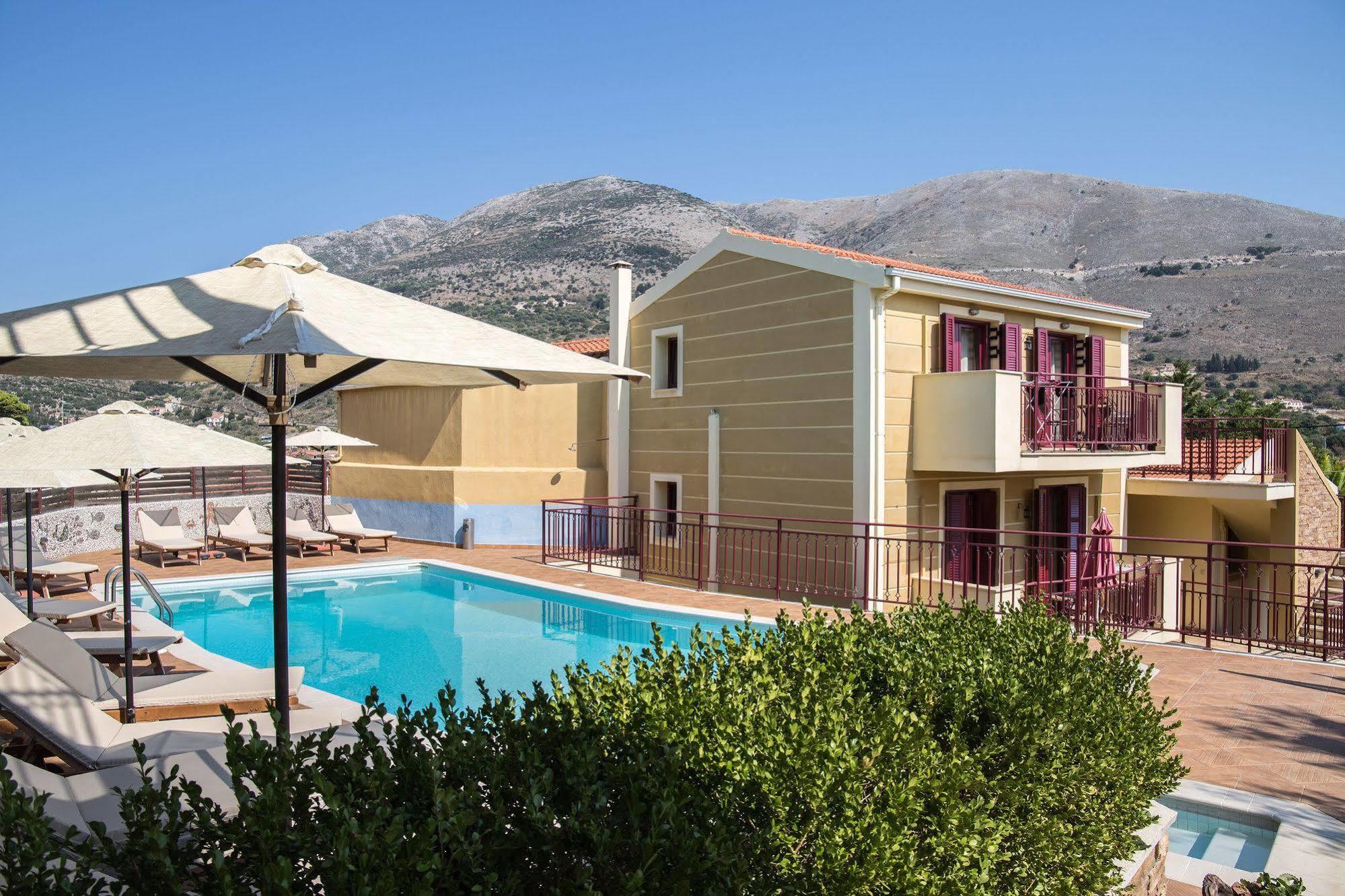 Greka Ionian Suites Agia Efimia Екстериор снимка