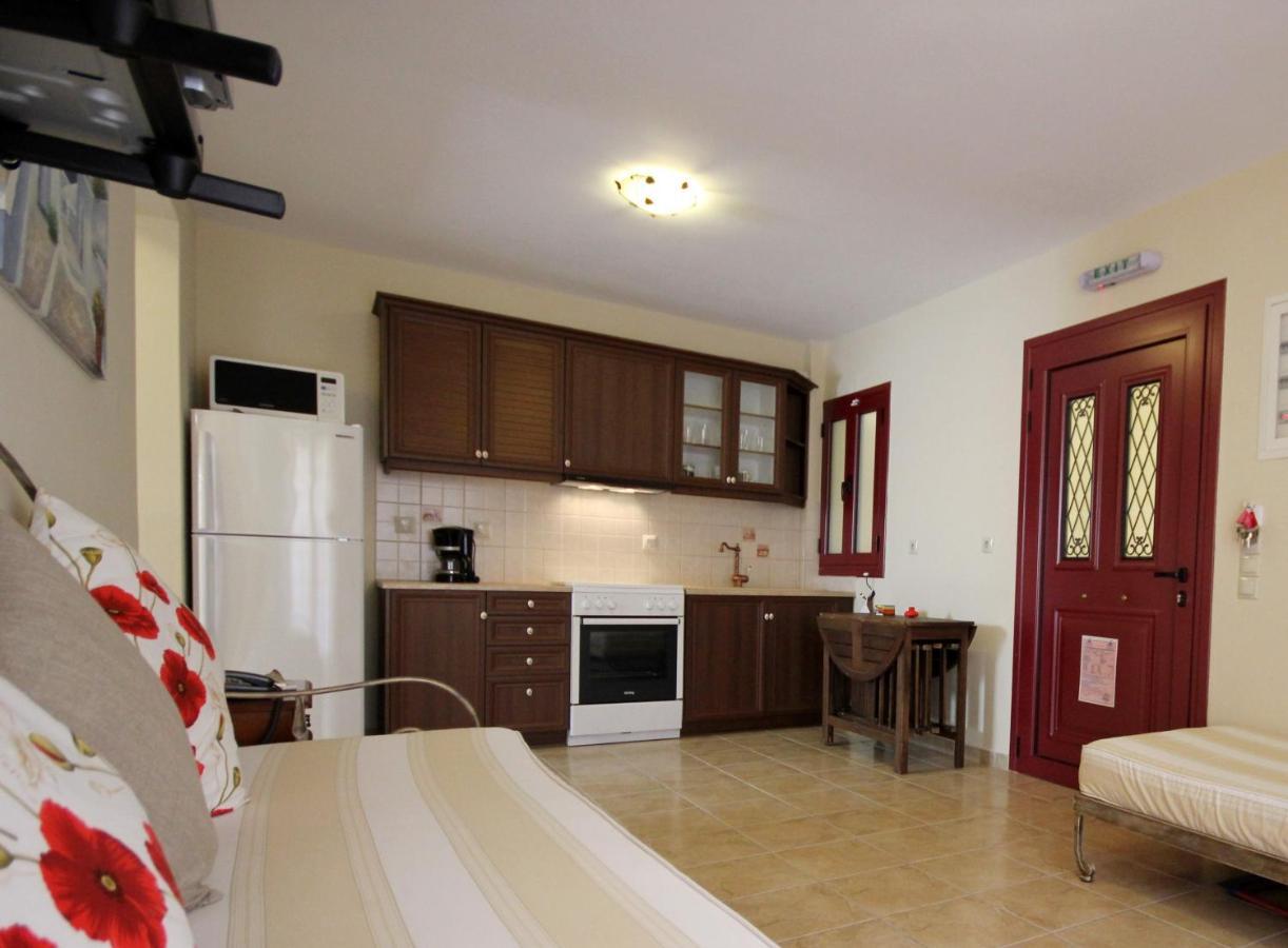 Greka Ionian Suites Agia Efimia Екстериор снимка