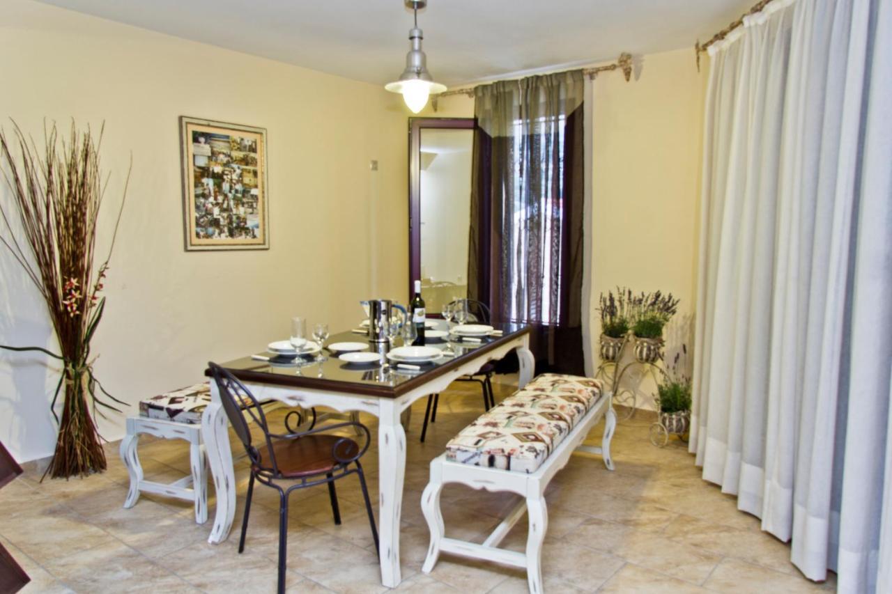 Greka Ionian Suites Agia Efimia Екстериор снимка