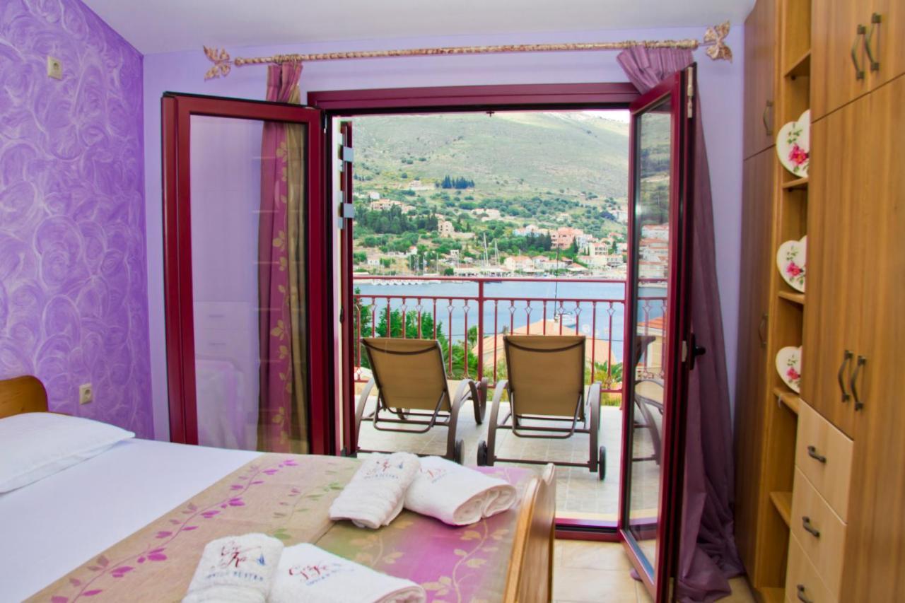 Greka Ionian Suites Agia Efimia Екстериор снимка